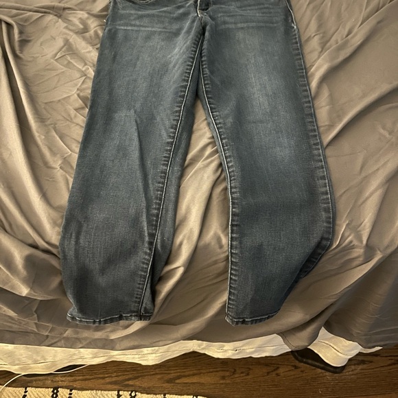 Democracy Preowned Jeans - Picture 2 of 3